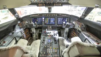 The Nextant 604XT flight deck with Collins Aerospace Pro Line Fusion avionics